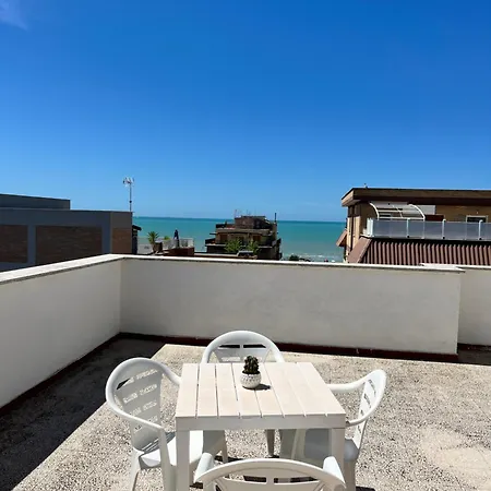 Apartment Attico Vista Mare Torvaianica